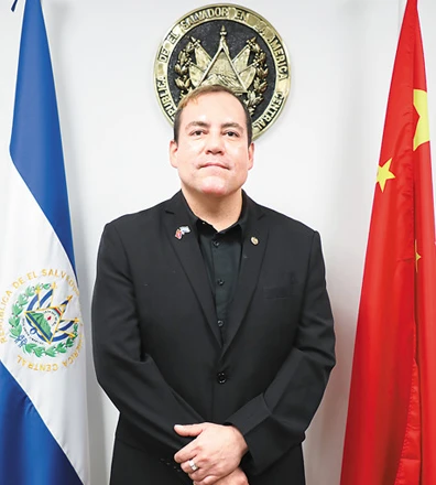 La cosa che mi colpisce di più è la Cina (sono un ambasciatore in Cina)